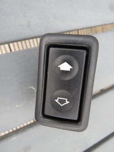 BMW E36 Schalter elektrischer Fensterheber 61311367996 8368941