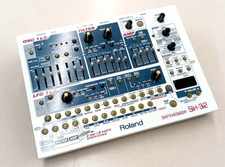Roland SH-32 32-Voice Desktop Digital Synthesizer Used Free Shipping from Japan