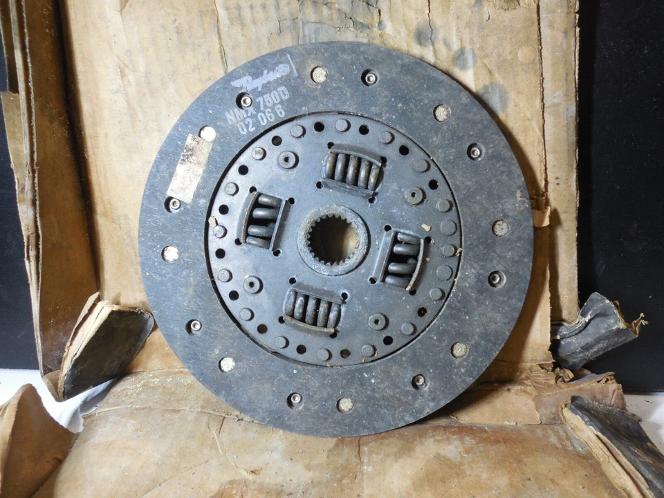 Disco de fricción de embrague remanufacturado perfección RCF48583 para camioneta Isuzu Foto 4 de 4