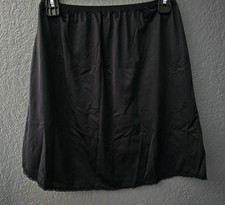 Women's Vanity Fair Half Slip Black Elastic Waist Lace Bottom Size 16 Medium 40