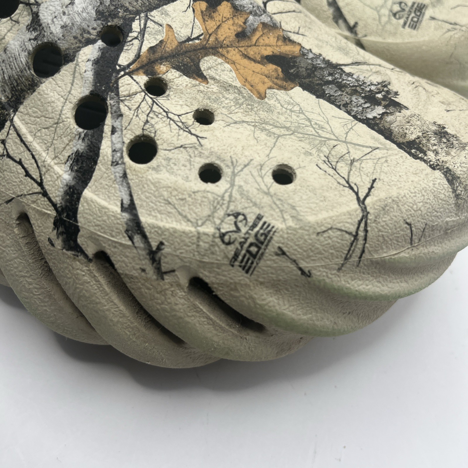 Crocs Echo Clog Realtree Edge Camo Bone (size 10 men’s / 12 women’s) image 3