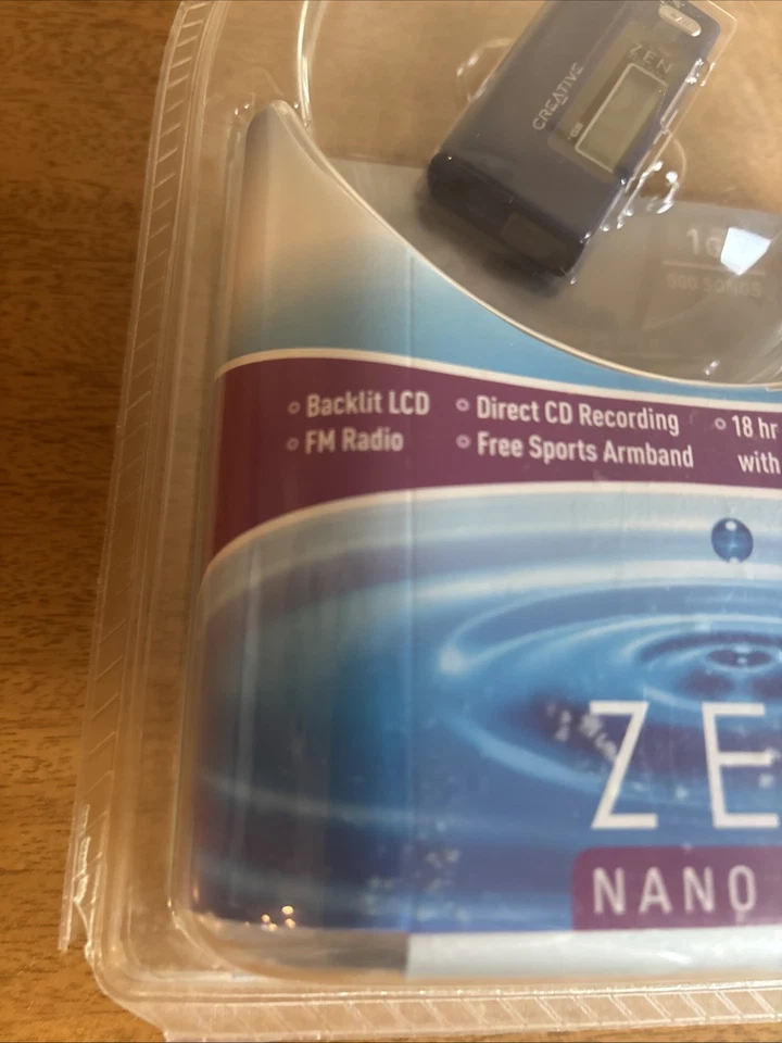 Creative ZEN Nano Plus FM Radio Voice Recorder 1GB MP3 Audio Player Blue New - Image 2 of 4