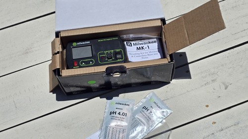 Milwaukee MC110 Professional pH Monitor for Aquariums