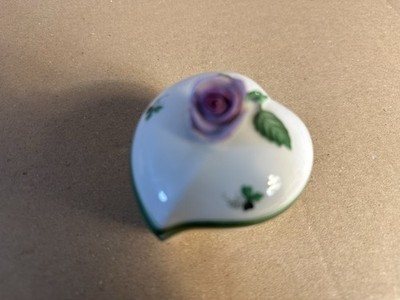 Bonbonniere/Herzdose Porzellan Herend Ungarn Dose Klein Fein Mit ''Vienna Rose