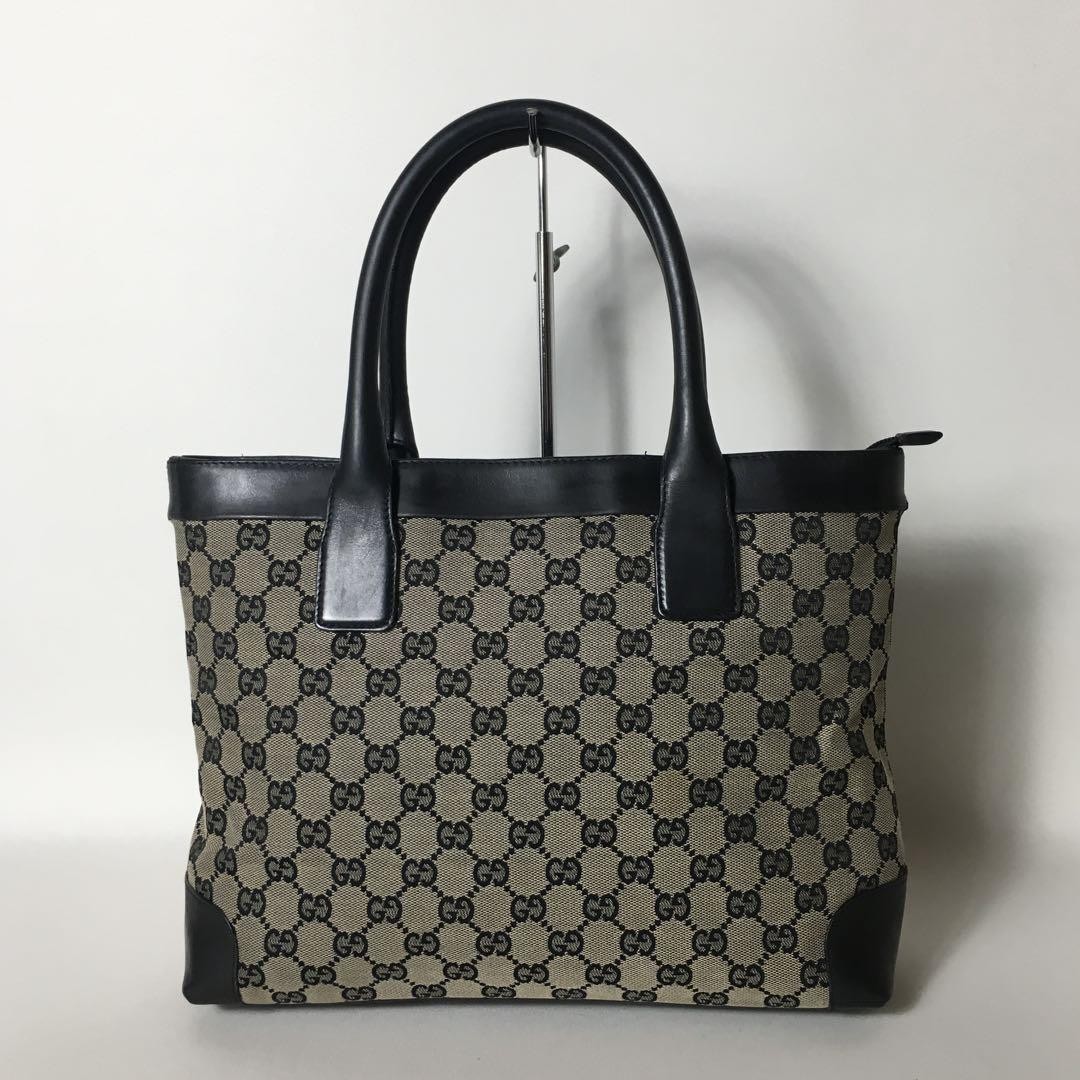 Gucci GG Canvas Black Handbag 9.4x12.2x3.9in Pre-Owned