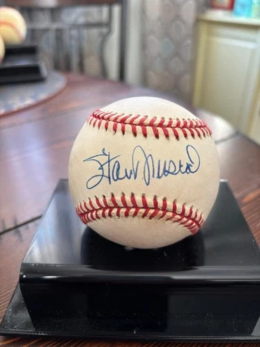 Stan Musial St. Louis Cardinals Signed Baseball Ball JSA Authentication