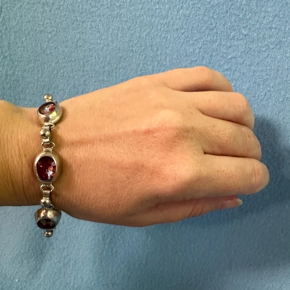 Vintage TAXCO Mexico Sterling Silver Bracelet with Red glass opals - Image 2 of 4