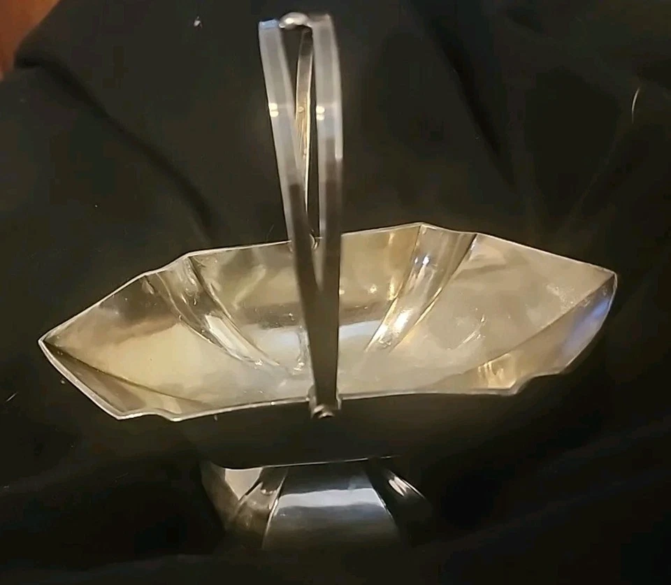 Rogers Bros. 1842 vintage Cesta de pedestal pequeña con mango oscilante #972 hecha en EE. UU. Foto 3 de 4