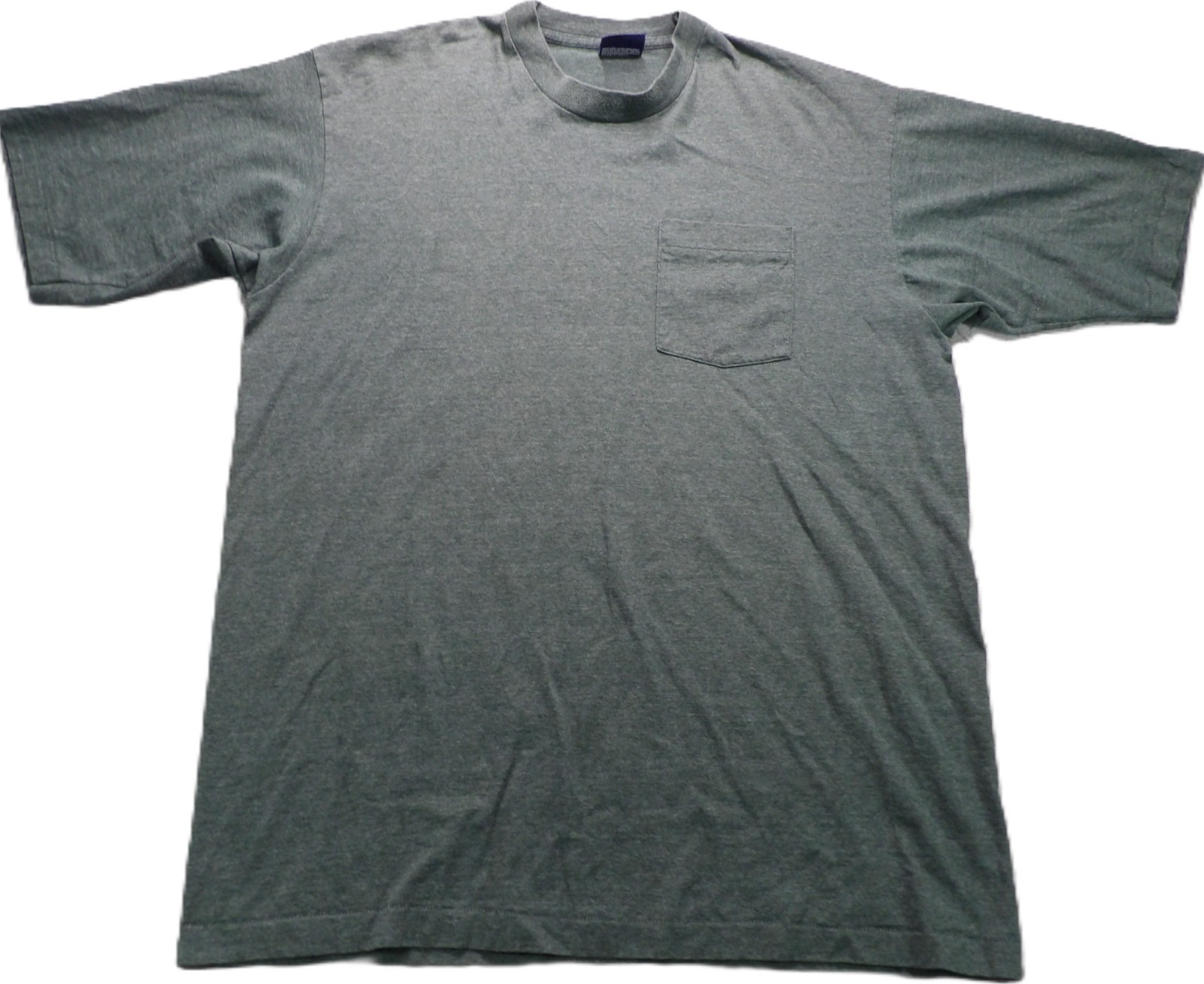 Gray VTG men’s short-sleeve pocket tee with single stitch, front pocket, and long sleeves.