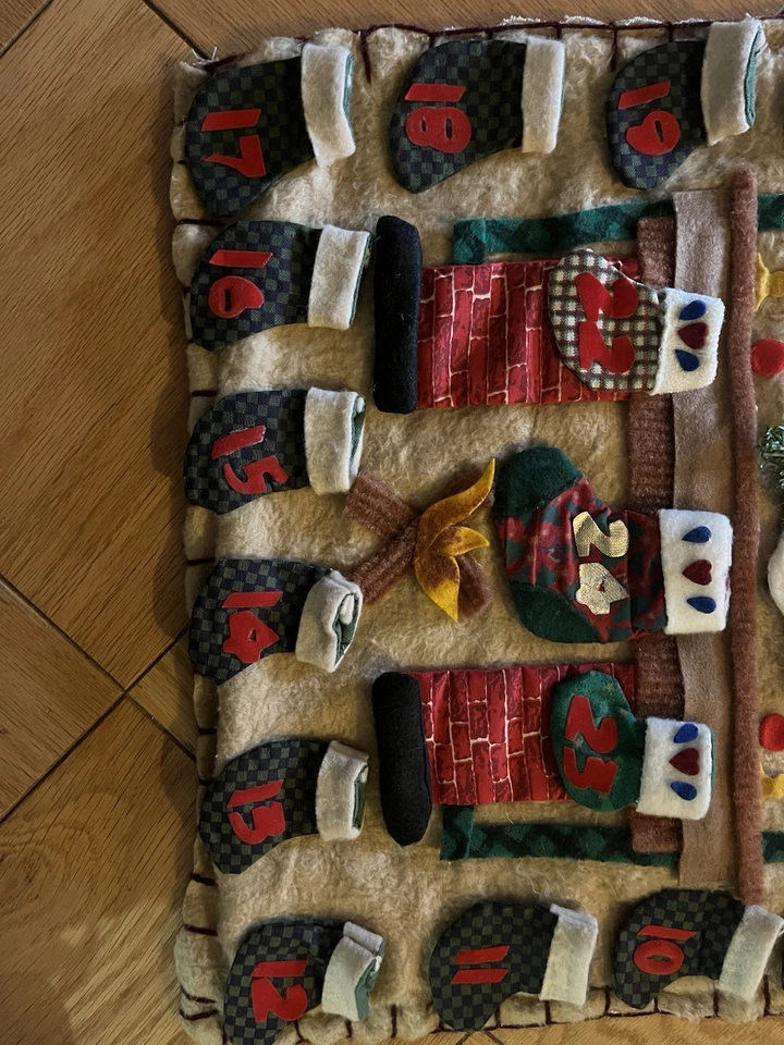 Vintage Advent Calendar Count Down to Christmas Felt Wall Hanging Wreath Snowman - Image 4 of 4