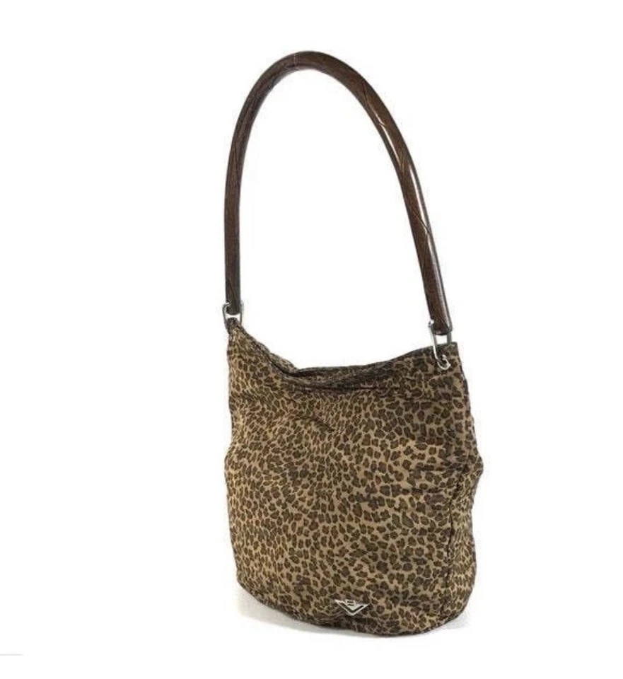 Bolsa balde Bottega Veneta estampa chita hobo náilon não estruturada ombro looping - Imagem 4 de 4