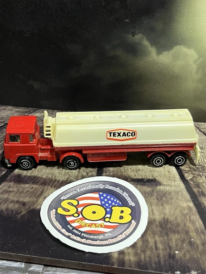 PlayArt Бензиновый Грузовик Texaco Танкер Топливо Красный Литой Масштаб HO Б/У Отличное Состояние - Изображение 2 из 4