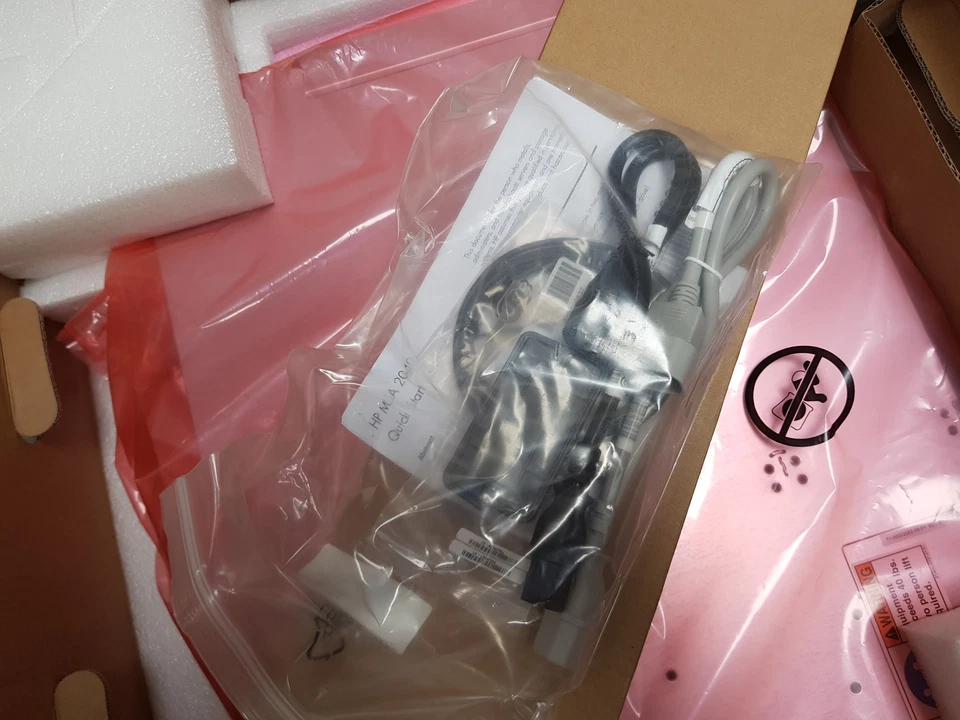 HP HPE MSA 2040 12x 3.5'' LFF AC PSU Chassis C8R12A - Image 2 of 2