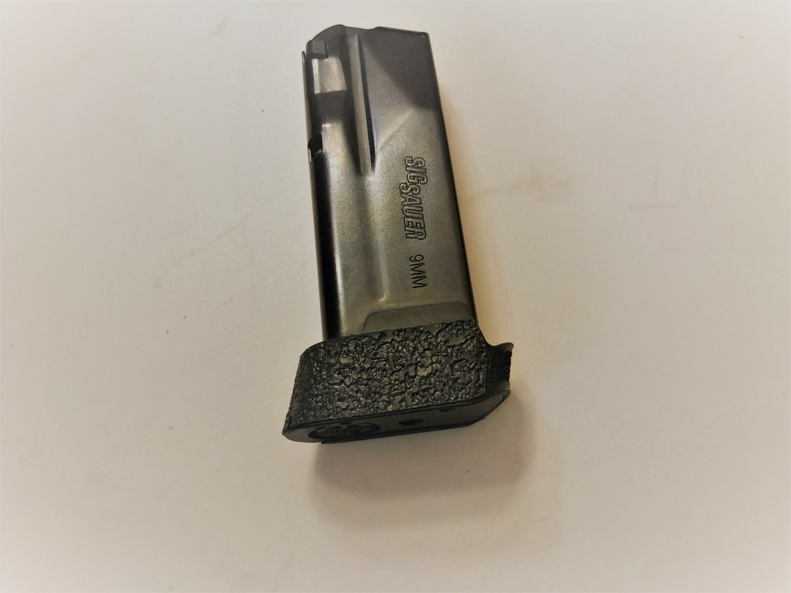 HANDLEITGRIPS Extended Magazine Rubber Grip Tape Wrap for SIG SAUER