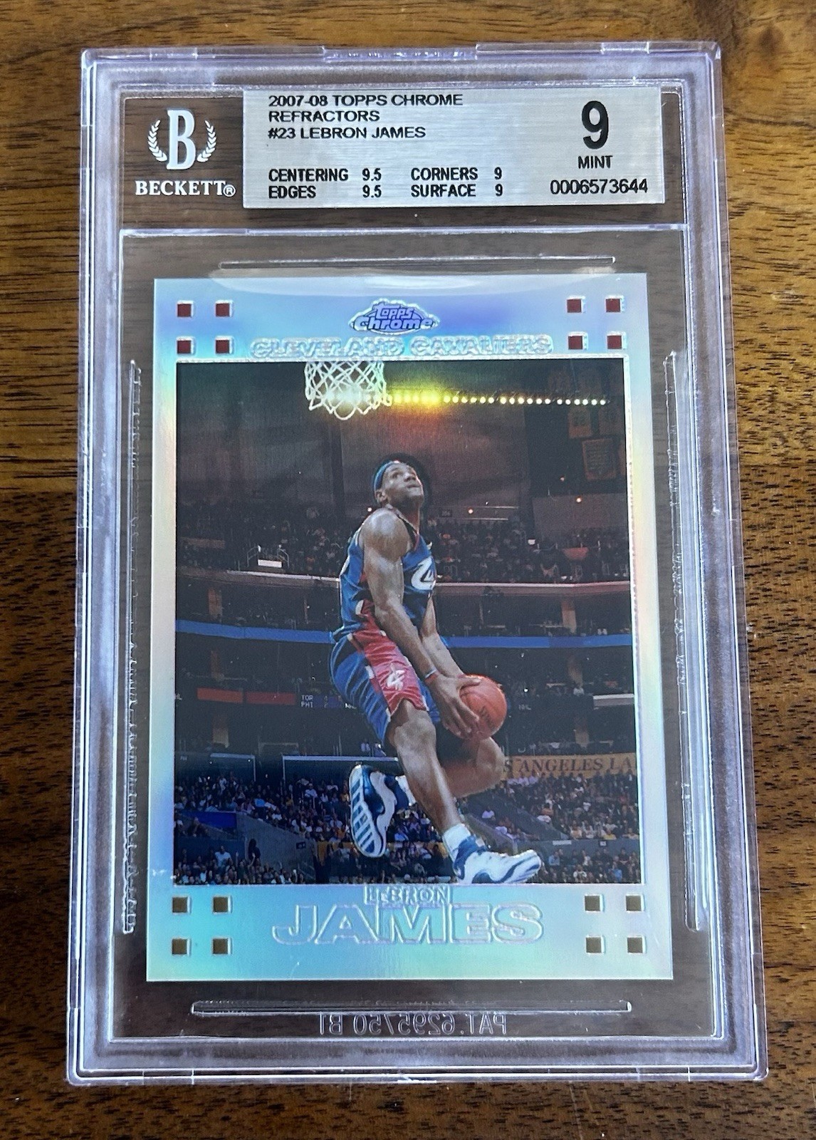 2007-08 Topps Chrome Refractor #23 Lebron James /999 | BGS 9