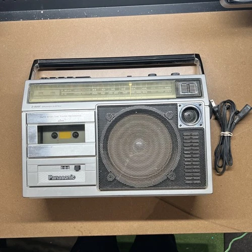 Vintage Panasonic RX-1740 Boombox AM/FM Radio and Cassette Tested Working