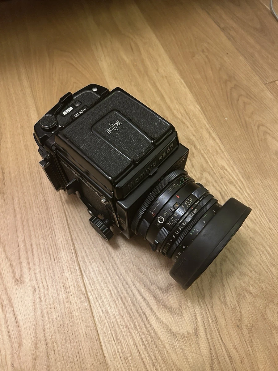 Ensemble Mamiya RB67 avec objectif 90 mm F3.8, dos Pro Ensemble Mamiya RB67 avec objectif 90 mm F3.8, dos Pro