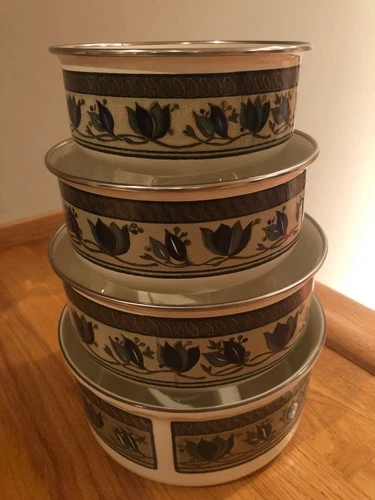 Mikasa Arabella 4 pc Bowl Set 5-7/8, 6-5/8, 7-1/2 (metal) + 8" Souffle (Ceramic)