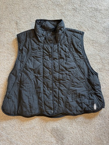 Free People Movement Quinn Quilted Puffer Vest, Women’s Medium, Black