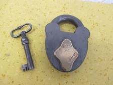 um 1820 funktionelles Biedermeier TRUHEN Vorhänge Schloss , handgeschmiedet