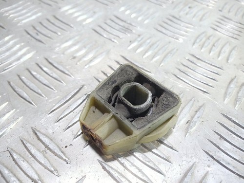 Volkswagen Golf IV 2004 Halterung Kühler Diesel 74kW UST64337