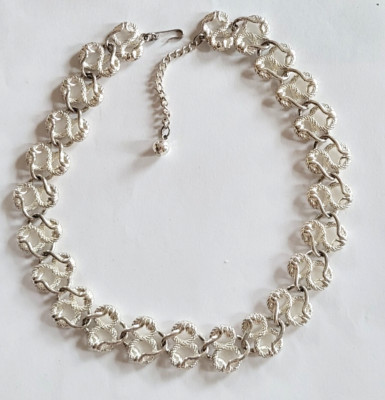 Vintage NAPIER Fancy Textured Infinity Link Silver tone Chain adjust Necklace