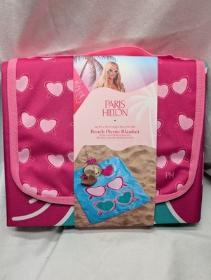 Paris Hilton Hearts 60'' x 70'' Foldable Beach Blanket w/carrying handle