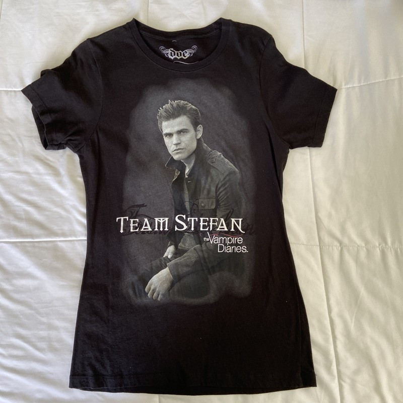 The Vampire Diaries T-Shirt/Stefan Salvatore/ Team Stefan/ X-Large Juniors Tee