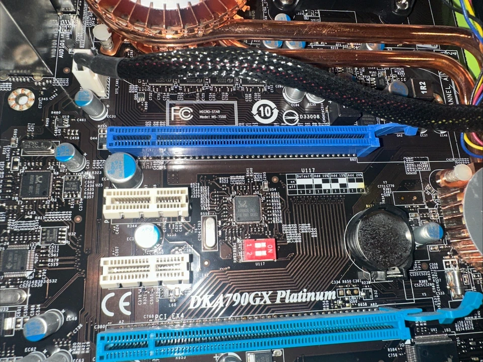 MSI MS-7550 DKA790GX Platinum Motherboard AMD PHENOM 9950 8GB - WORKING BUNDLE - Image 4 of 4