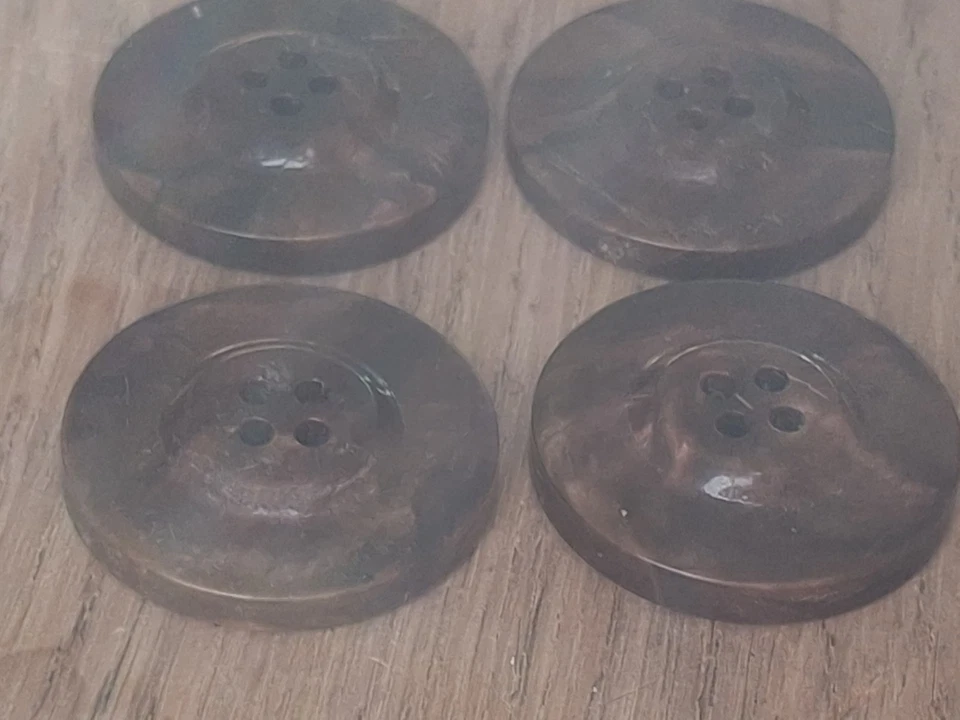 Vintage Art Deco Concave Set of Brown Marbled Bakelite 4 hole Buttons 22mm B92 - Image 4 of 4