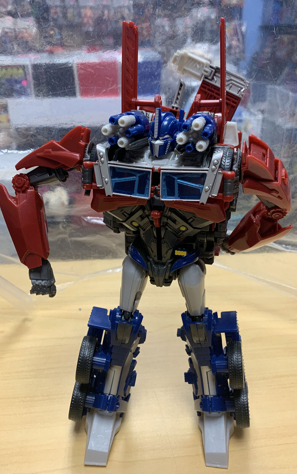 Toy Fair 2012 - Official Transformers Prime Weaponizers Optimus