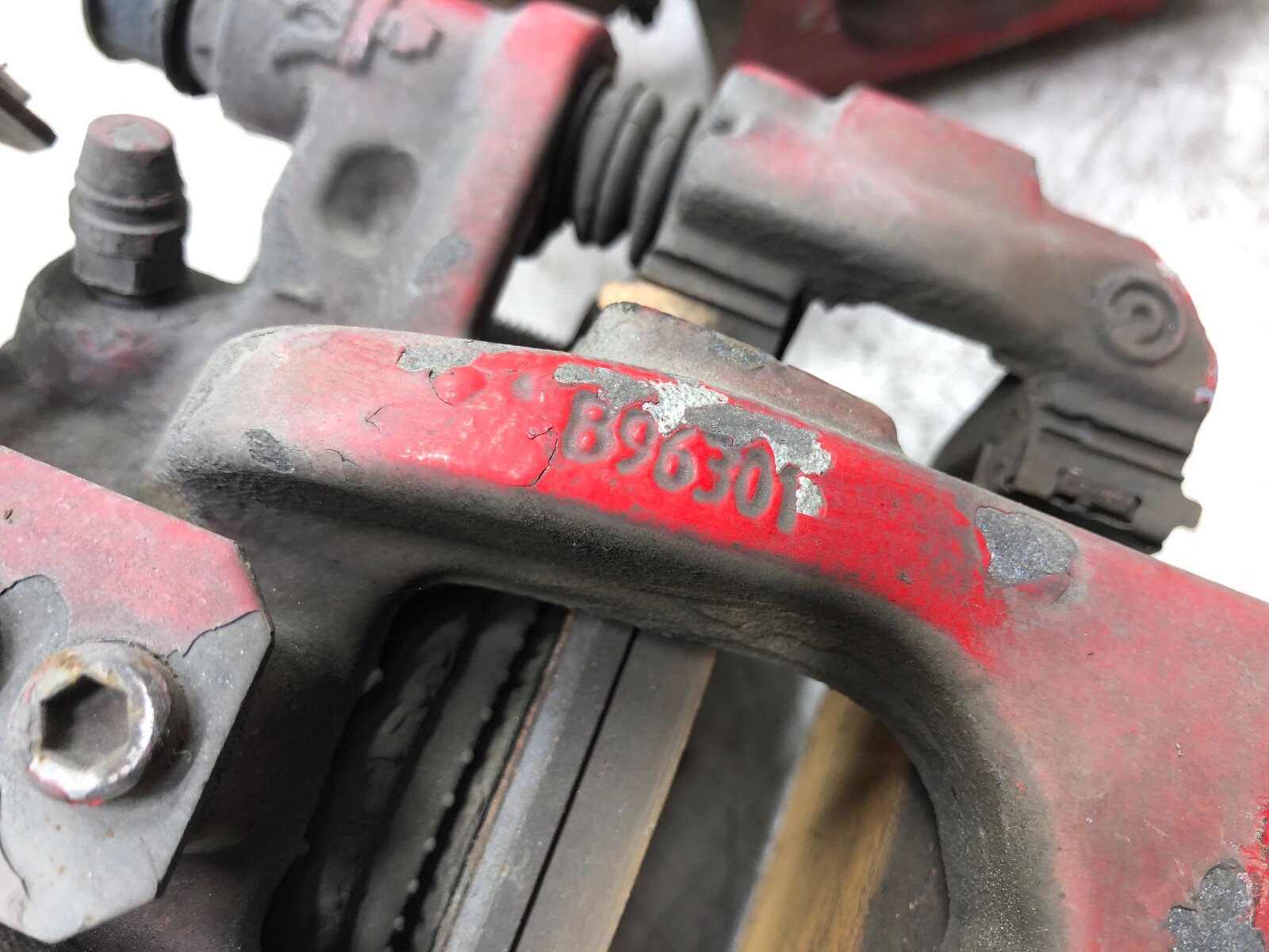 2014-2021 MASERATI GHIBLI REAR BRAKE CALIPERS X2 OEM.
