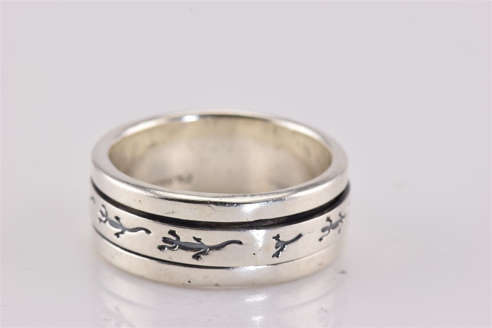 Sterling Silver 10mm Lizard Patterned Spinner Ban… - image 6