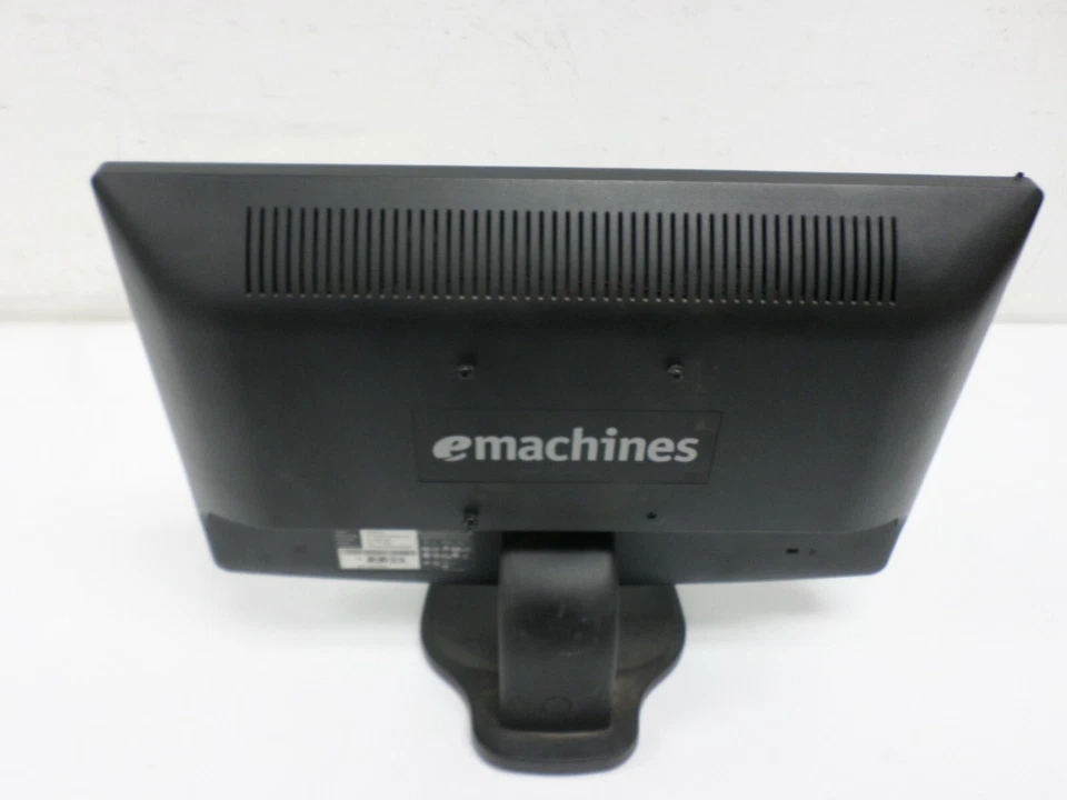 Emachines E182H D 19” LCD Widescreen Monitor  - Image 4 of 4