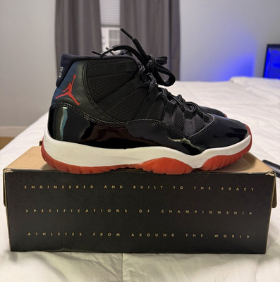 Jordan Air Jordan 11 Retro Men's Size 9 High Top Sneakers Black Red White