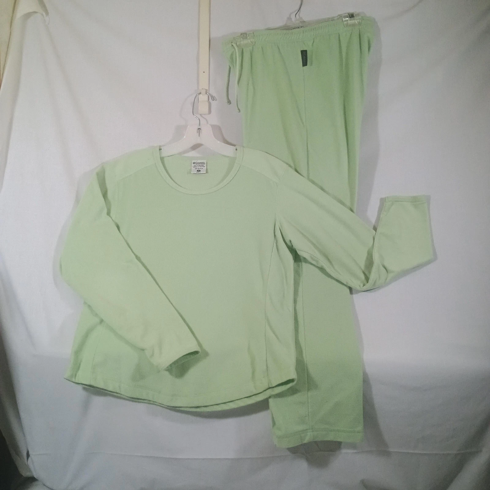 Columbia Fleece Loungewear Set Womens S/M Mint Green 2 Piece Base Layer Pants
Opens in a new window