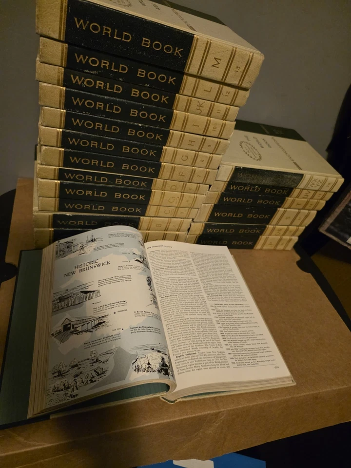 The World Book Encyclopedia 1960s ALMOST COMPLETE 19/20Volume Set Missing Book E - Image 3 of 4