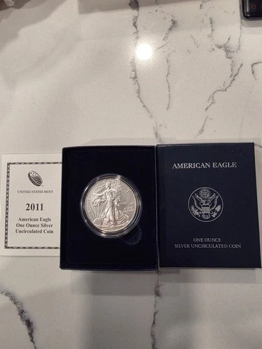 2011-W  American Silver Eagle  Uncirculated Original Box and COA