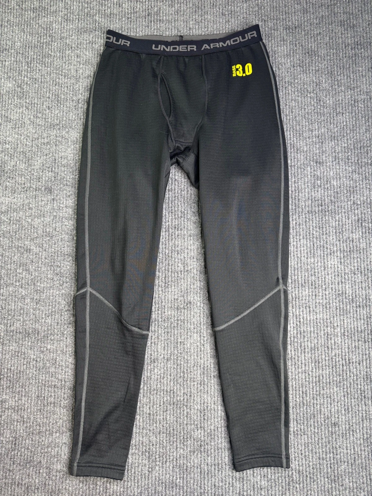 Under Armour BASE 3.0 ColdGear Black Fitted Baselayer Pants Mens Size Large
Opens in a new window or