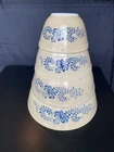 Vintage Pyrex Homestead Pattern Mixing Bowls 401, 402, 403, 404 Set of 4 Bowls