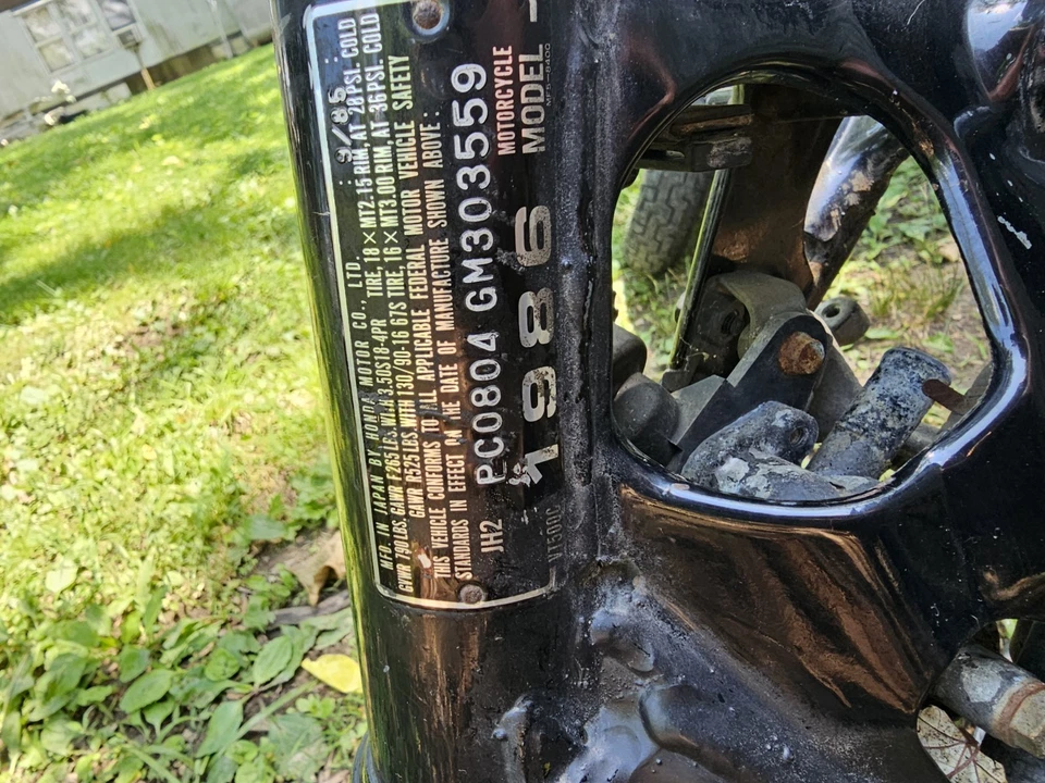 Chasis cuadro sombra Honda VT 500 VT500 C 86. Daré una factura de venta. leer  Foto 3 de 4