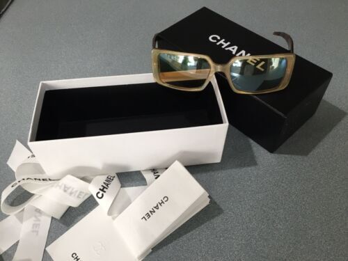 CHANEL Coco Mark Rimless Sunglasses Orange Gradient Metal Frame