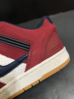 NIKE SB AIR FORCE II LOW MENS 7.5 'TEAM RED OBSIDIAN' [AO0300-600