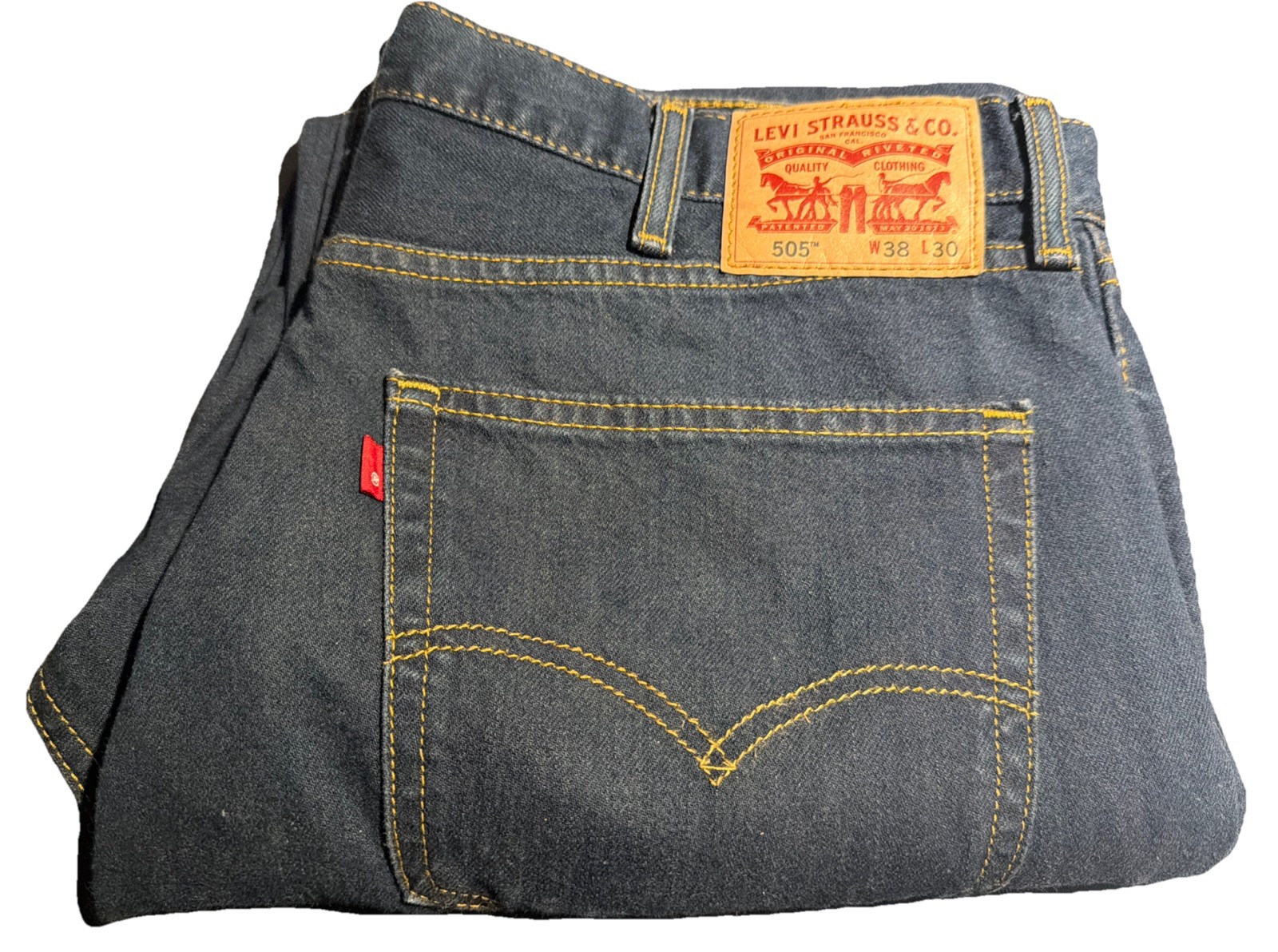 Levi Strauss 505 Regular Jeans Mens Straight Leg- 38x30 - BRAND NEW