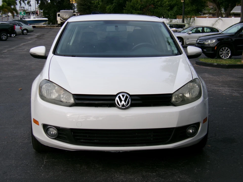 Volkswagen Golf 2012  Foto 2 de 4