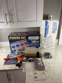 VTG Nintendo NES Power Set System Complete CIB Box Inserts Controller Pad WORKS