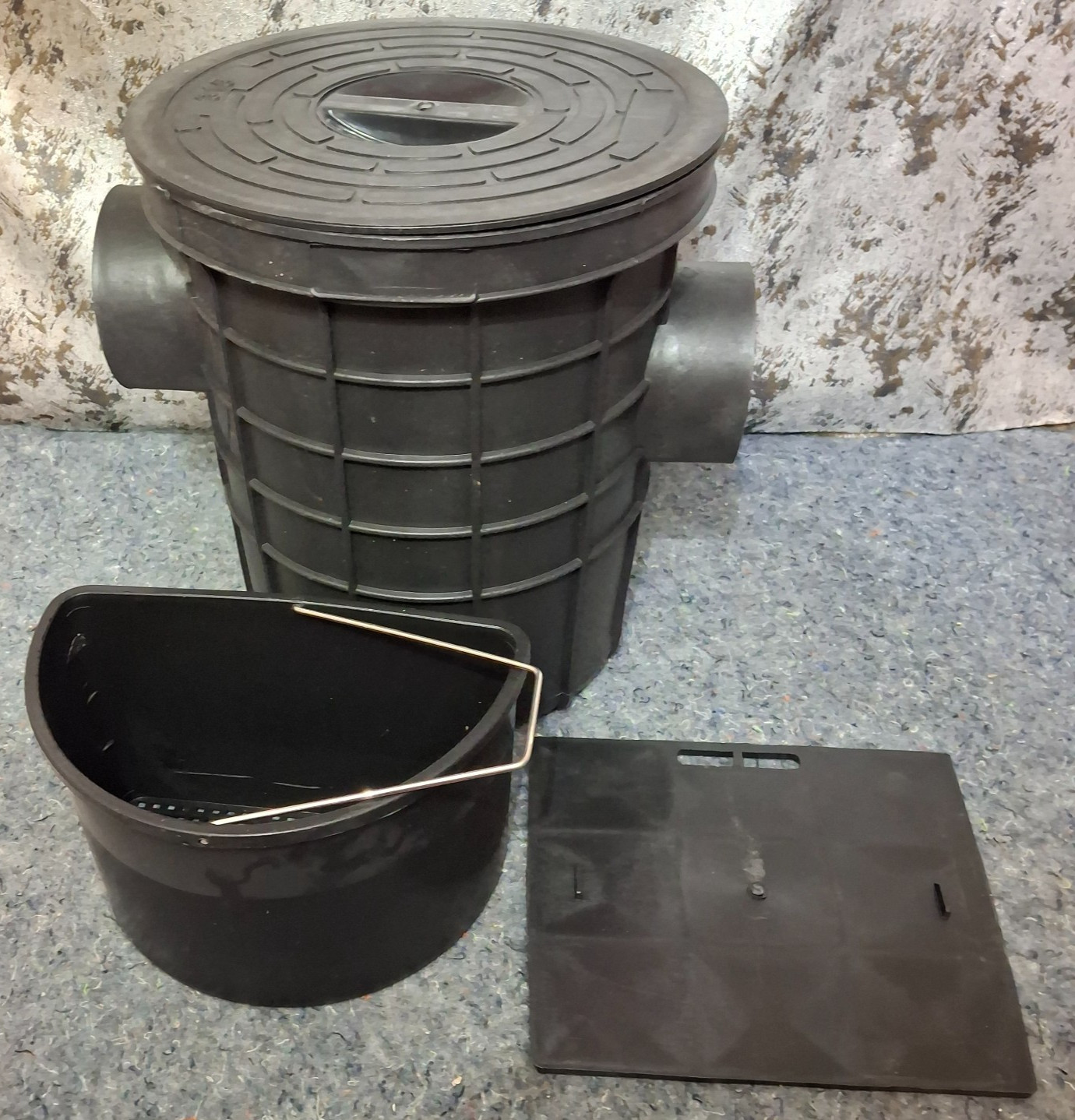 THOUSANDSUNNY Commercial Grease Trap PE Side Inlet Grease Separator Interceptor