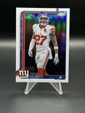 2025 Topps Chrome Tyler Nubin #231 Gold White SP /30 (RC)