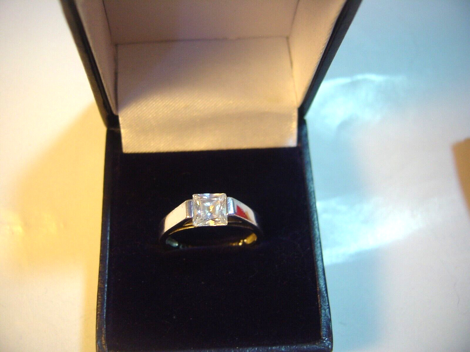 Superb Quality Solid Silver Ring-Large Sparkly Di… - image 1