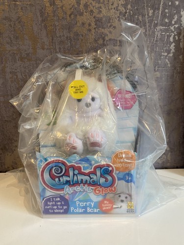 Peluche suave interactivo Curlimals Perry the Polar Bear Arctic Glow iluminar Navidad - Imagen 2 de 9